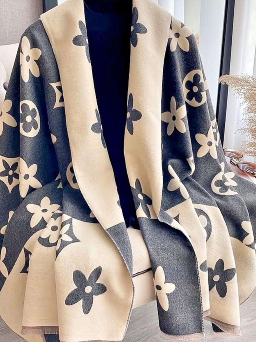 NWOT Super Soft Floral Scarf in Black & Cream